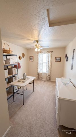 16056 N Pelican Butte Dr, Nampa, ID 83651