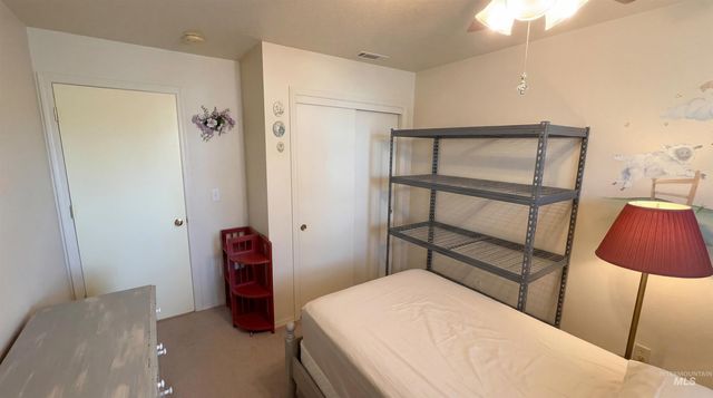 16056 N Pelican Butte Dr, Nampa, ID 83651