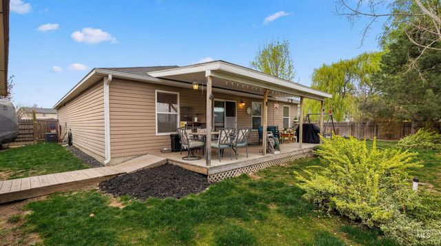 16056 N Pelican Butte Dr, Nampa, ID 83651