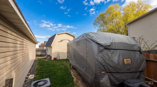 16056 N Pelican Butte Dr, Nampa, ID 83651