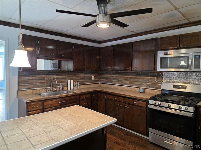 733 Eagle Street, Utica, NY 13501