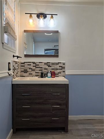 733 Eagle Street, Utica, NY 13501