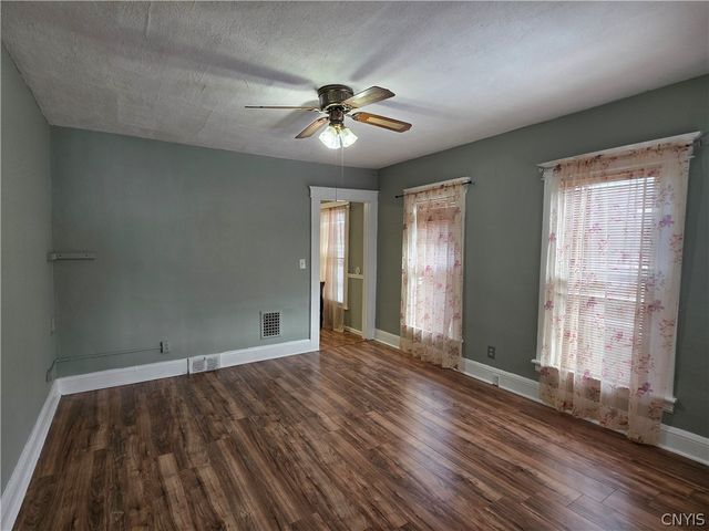 733 Eagle Street, Utica, NY 13501