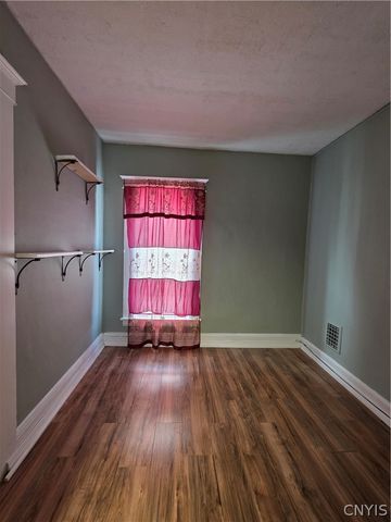 733 Eagle Street, Utica, NY 13501