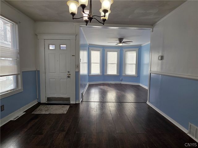 733 Eagle Street, Utica, NY 13501