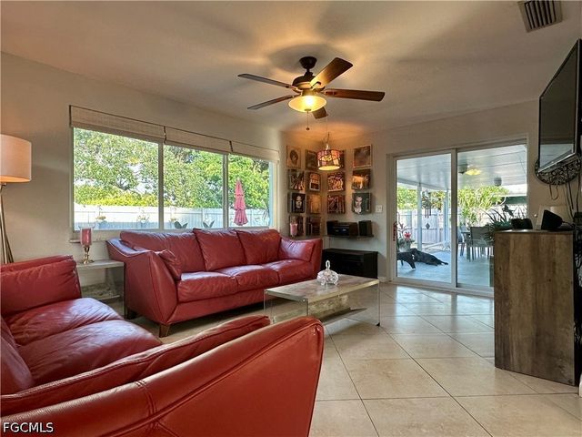 1495 Cranville SQ, Fort Myers, FL 33919