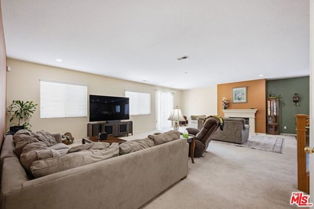 11962 Silver Loop, Jurupa Valley, CA 91752