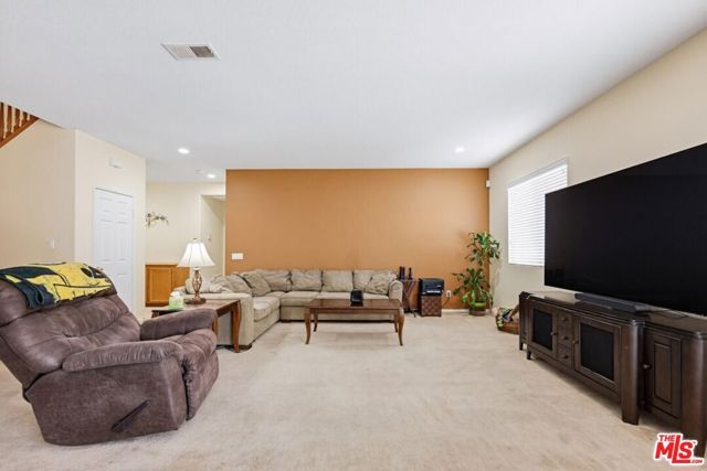 11962 Silver Loop, Jurupa Valley, CA 91752