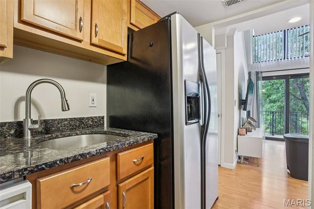 1045 Mersey Bend Drive F, St Louis, MO 63129