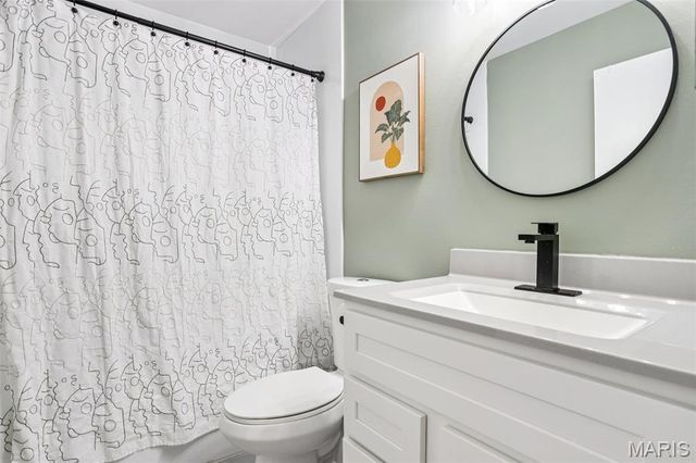 1045 Mersey Bend Drive F, St Louis, MO 63129