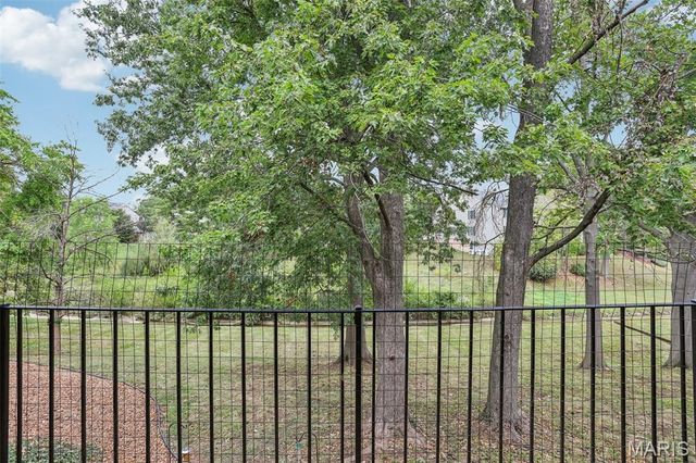 1045 Mersey Bend Drive F, St Louis, MO 63129