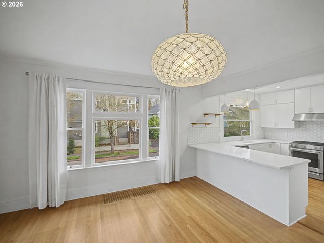 4074 Ne 7TH Ave A&B, Portland, OR 97212