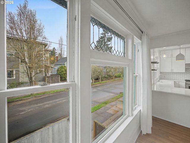 4074 Ne 7TH Ave A&B, Portland, OR 97212