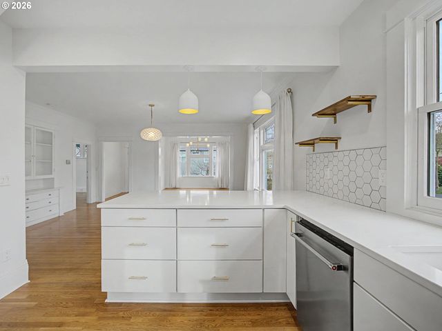 4074 Ne 7TH Ave A&B, Portland, OR 97212