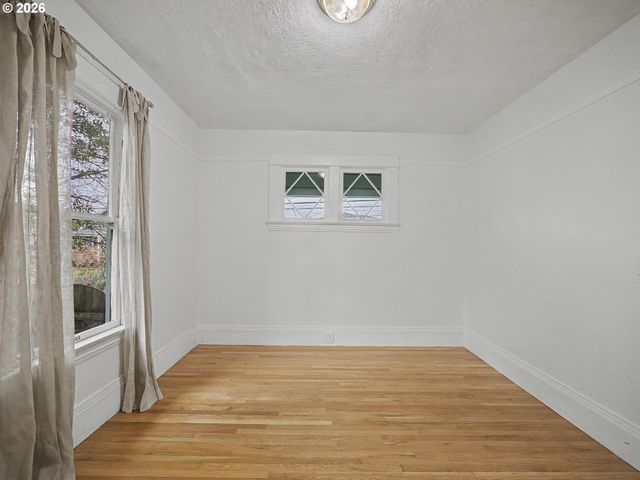 4074 Ne 7TH Ave A&B, Portland, OR 97212