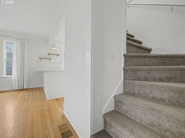 4074 Ne 7TH Ave A&B, Portland, OR 97212