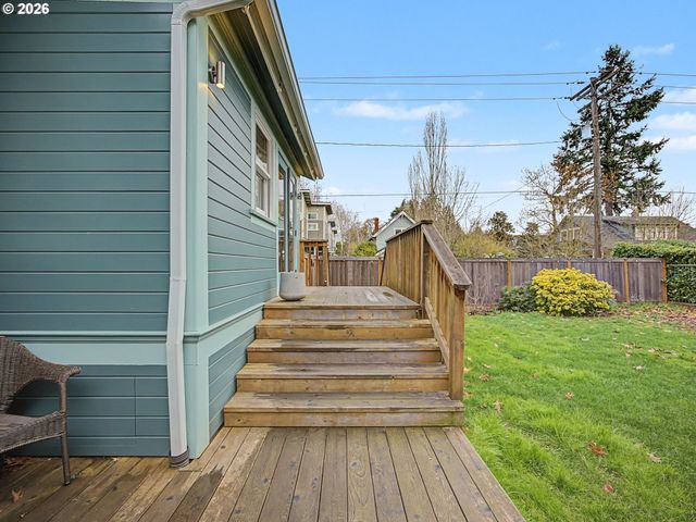 4074 Ne 7TH Ave A&B, Portland, OR 97212