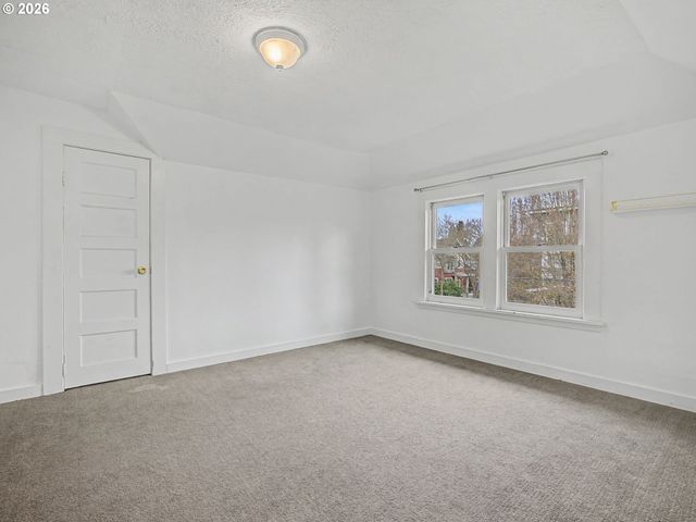 4074 Ne 7TH Ave A&B, Portland, OR 97212