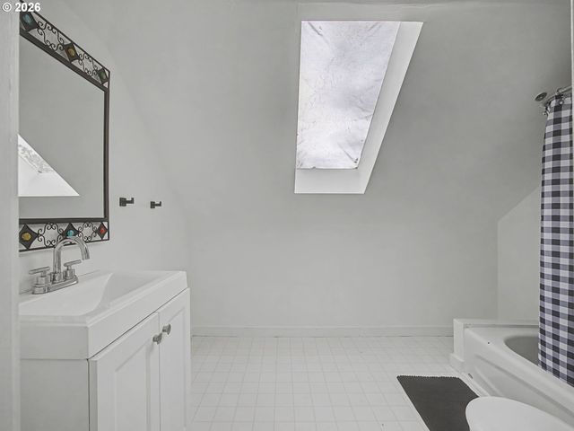 4074 Ne 7TH Ave A&B, Portland, OR 97212