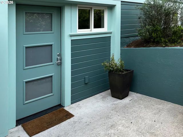 4074 Ne 7TH Ave A&B, Portland, OR 97212