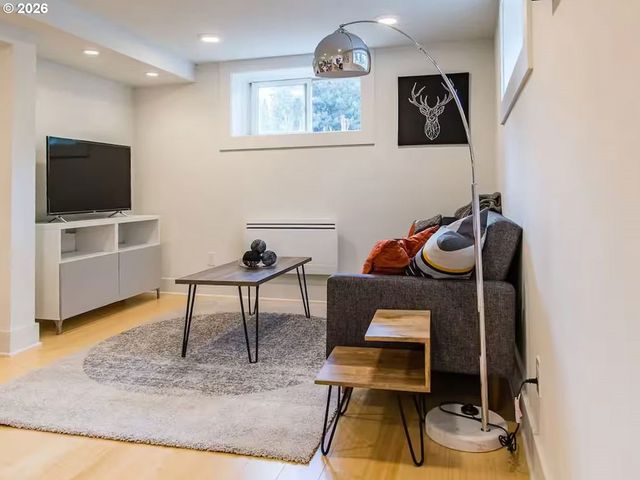 4074 Ne 7TH Ave A&B, Portland, OR 97212