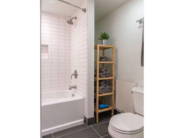 4074 Ne 7TH Ave A&B, Portland, OR 97212