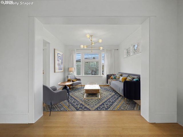 4074 Ne 7TH Ave A&B, Portland, OR 97212