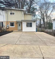 10710 MAPLE ST, Fairfax, VA 22030