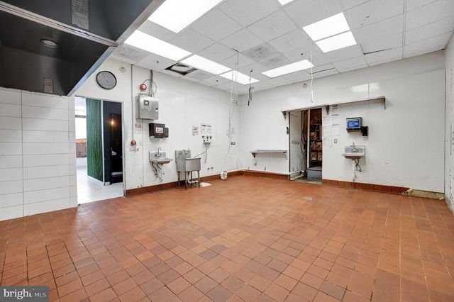 1211 MARION BARRY AVE SE, Washington, DC 20020