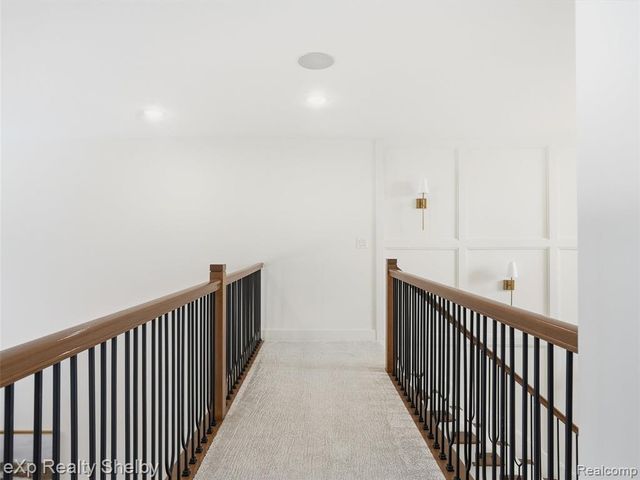 1061 E Avon Road, Rochester Hills, MI 48307