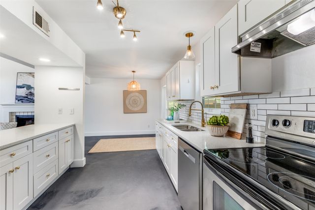 4100 Malone Avenue, The Colony, TX 75056