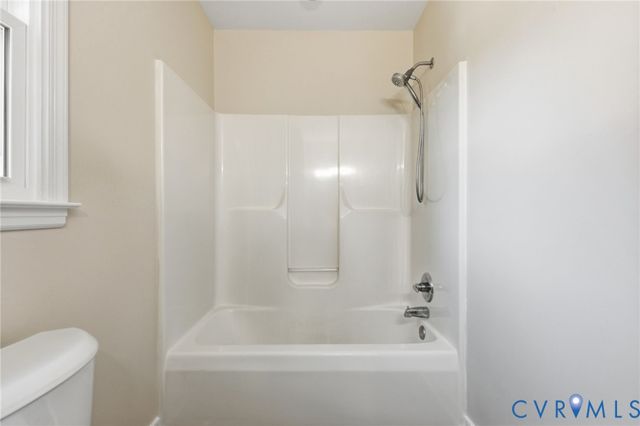 8119 Nashua Dr, Midlothian, VA 23112