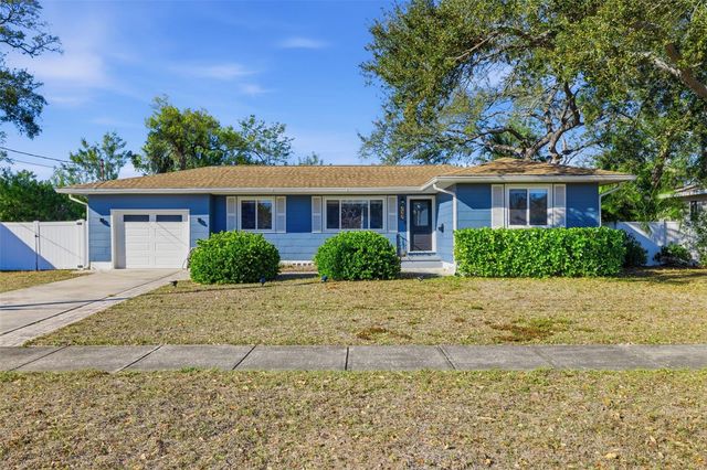 737 53RD TERRACE N, St Petersburg, FL 33701