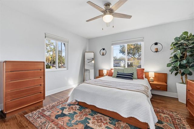 737 53RD TERRACE N, St Petersburg, FL 33701