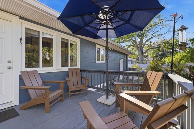 737 53RD TERRACE N, St Petersburg, FL 33701