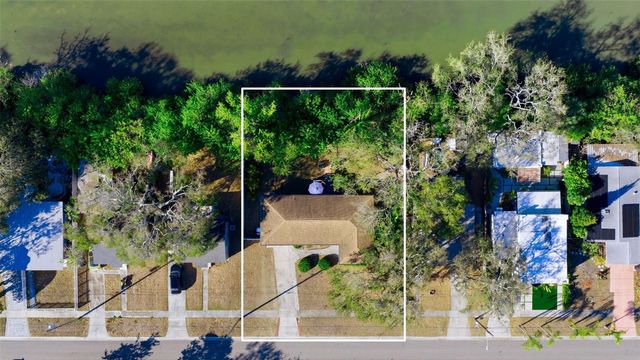 737 53RD TERRACE N, St Petersburg, FL 33701