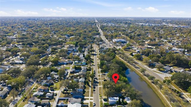 737 53RD TERRACE N, St Petersburg, FL 33701