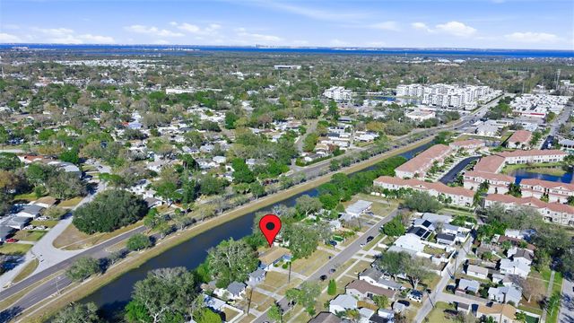 737 53RD TERRACE N, St Petersburg, FL 33701