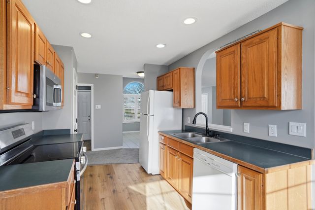 5902 REDWING DR, Columbia, MO 65202