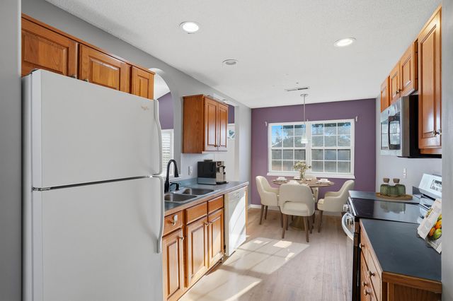 5902 REDWING DR, Columbia, MO 65202