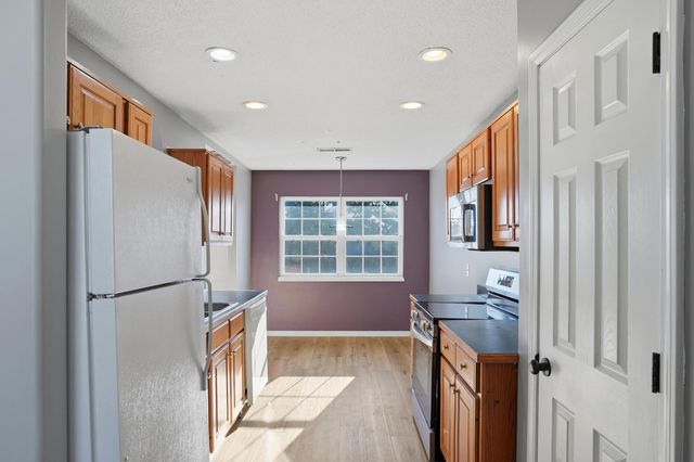 5902 REDWING DR, Columbia, MO 65202