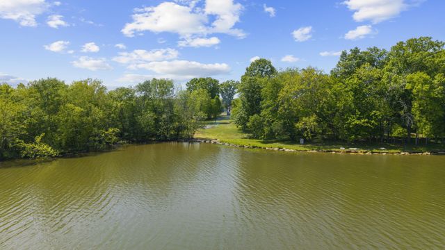 1004 Stonebrook Cv, Lebanon, TN 37087