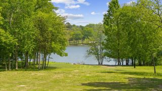 1004 Stonebrook Cv, Lebanon, TN 37087