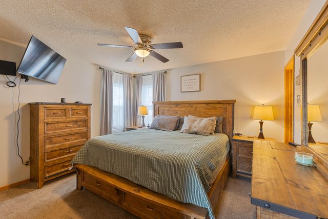 3531 AVENUE B, Council Bluffs, IA 51501