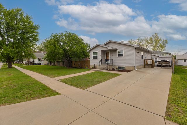 3531 AVENUE B, Council Bluffs, IA 51501