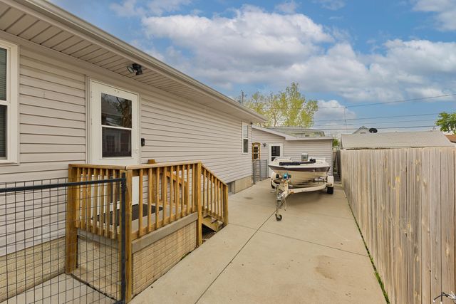 3531 AVENUE B, Council Bluffs, IA 51501