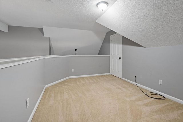 8301 WEATHERWOOD LN, Memphis, TN 38018