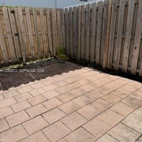 25180 SW 114th Ave 10, Homestead, FL 33032