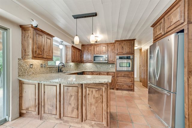 7220 Shiloh Road, Midlothian, TX 76065
