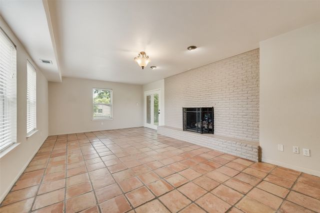 7220 Shiloh Road, Midlothian, TX 76065